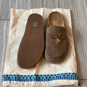 Tory Burch Tory Charm Mules Flats River Rock Genuine Suede Natural Cork Size 8